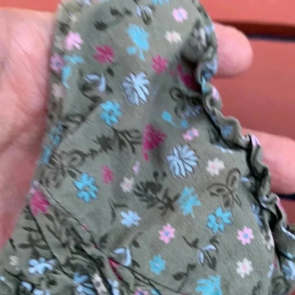 5 for 25 MEXX light cotton  top with elasticized bodice and sleeves - Picture 4 of 4